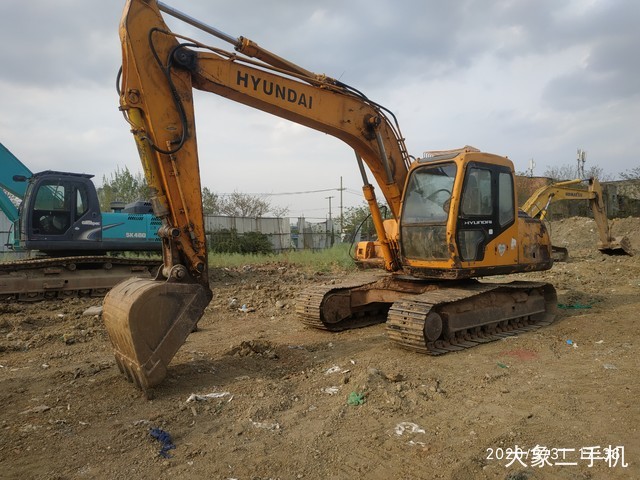 现代R130LC-5挖掘机 现代R130LC-5挖掘机